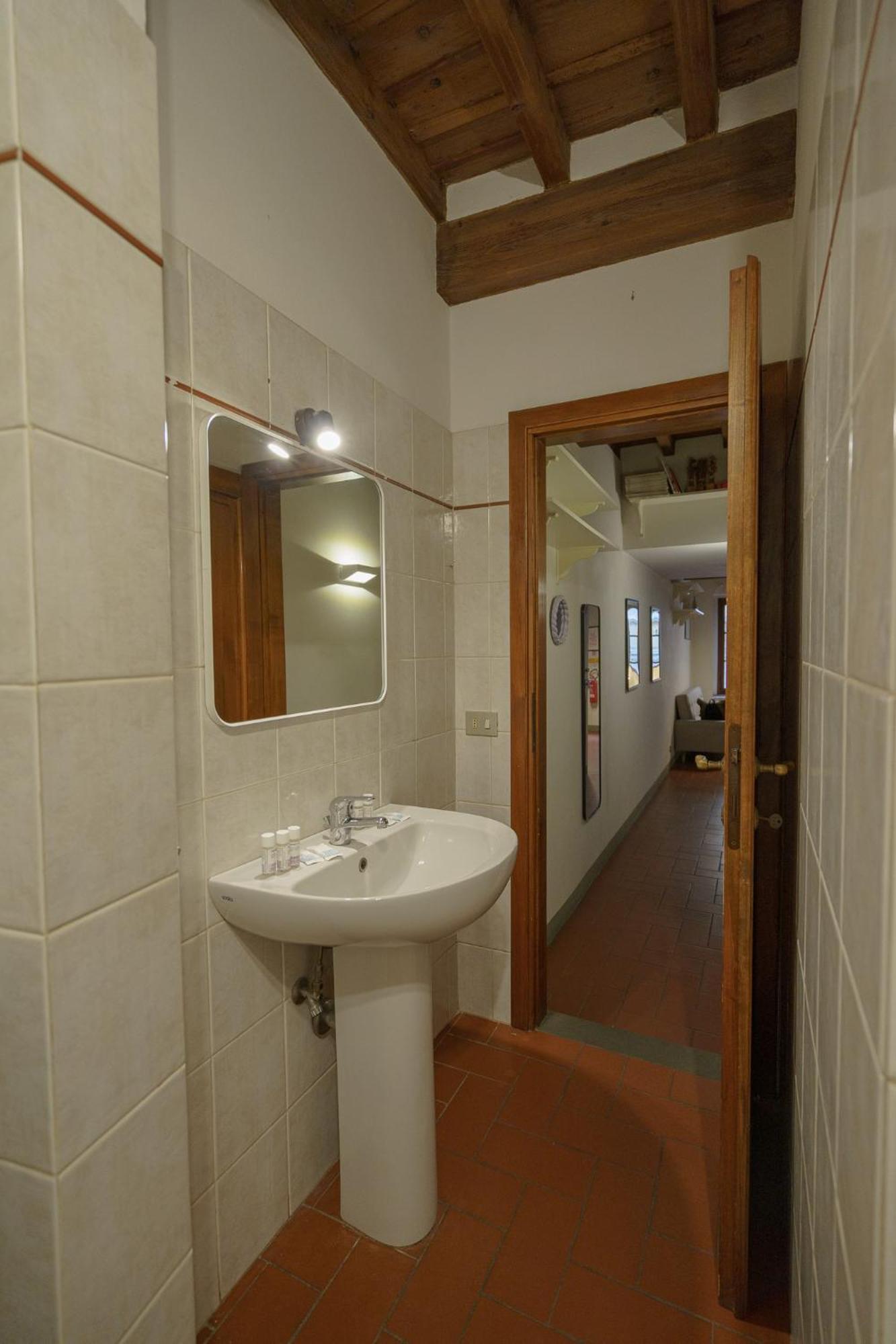 Traditional Florentine 1Br Apartment Close To Piazza Santa Croce Флоренция Экстерьер фото